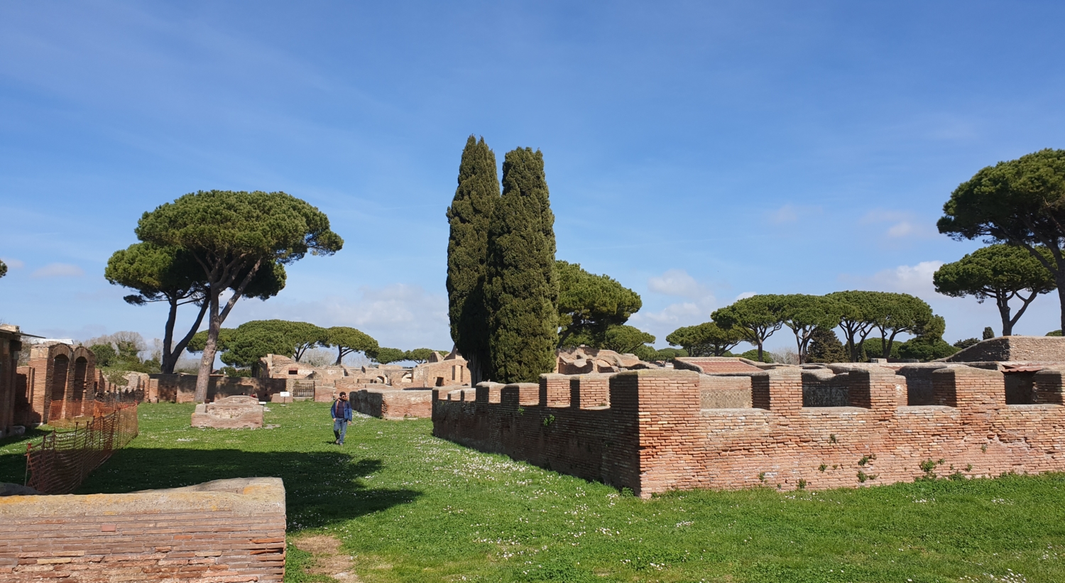 ANCIENT OSTIA DISCOVERY - Walks Inside Italy