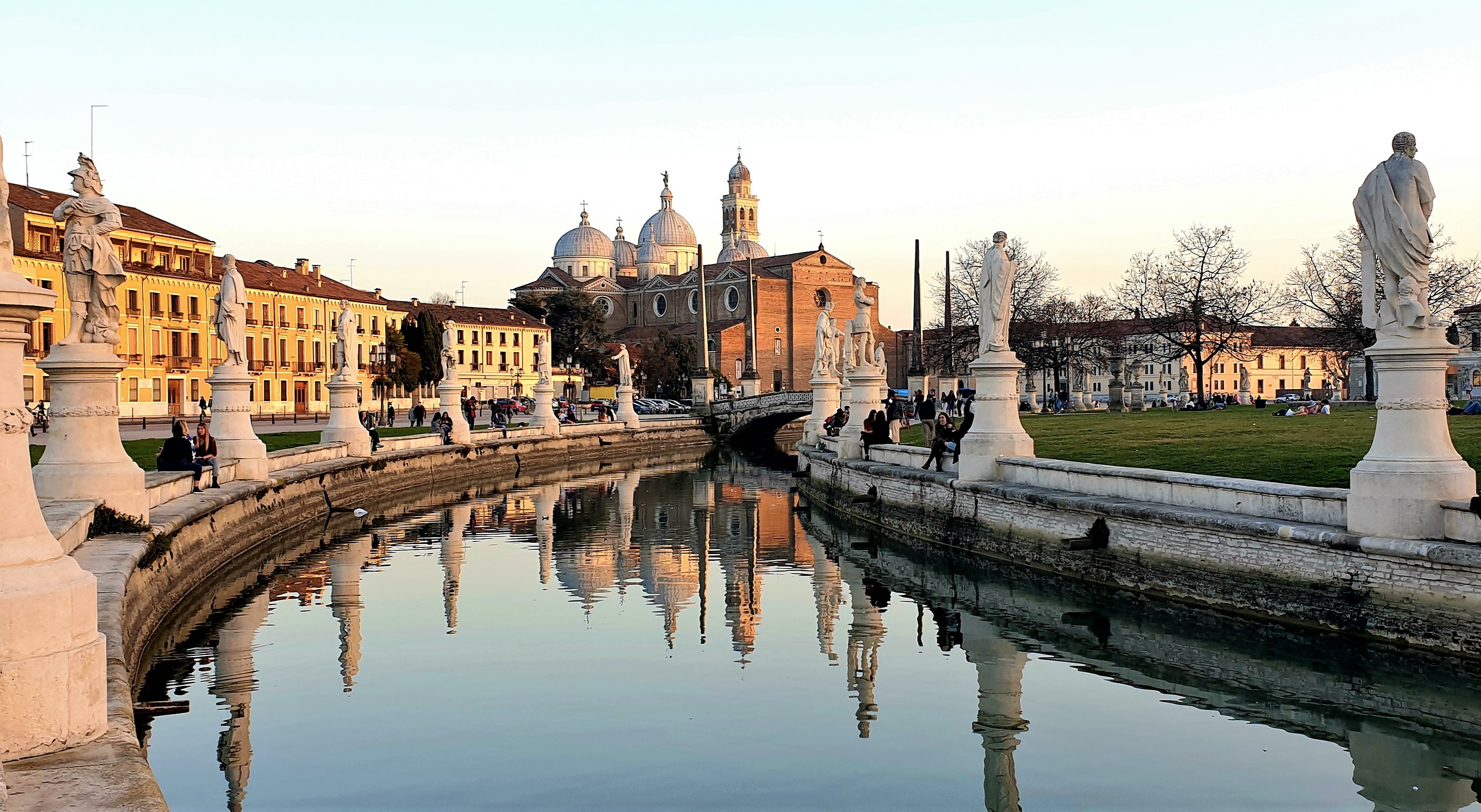 ART & SCIENCE IN PADUA Walks Inside Italy