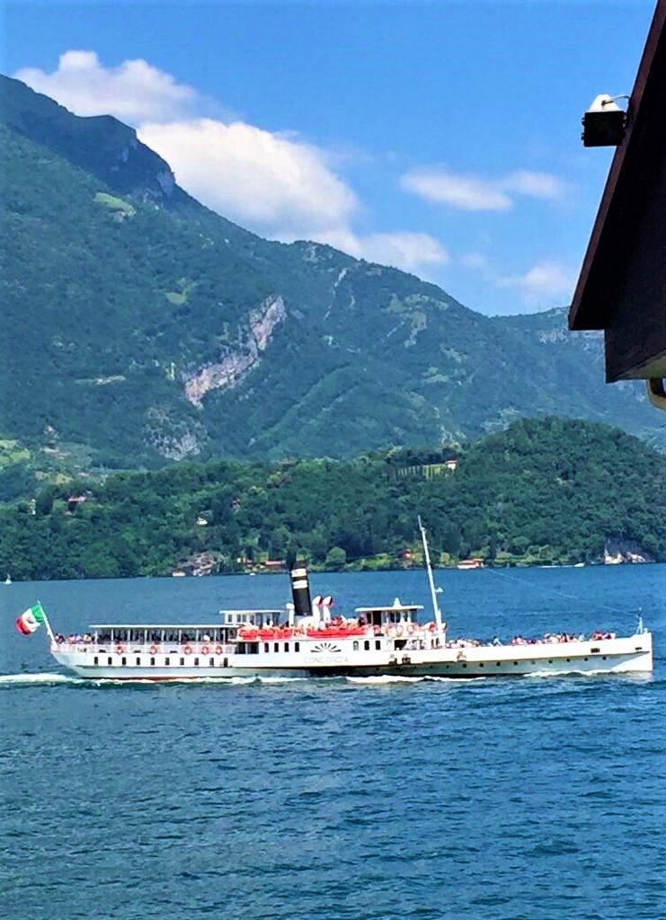 Start our private boat cruise on Lake Como