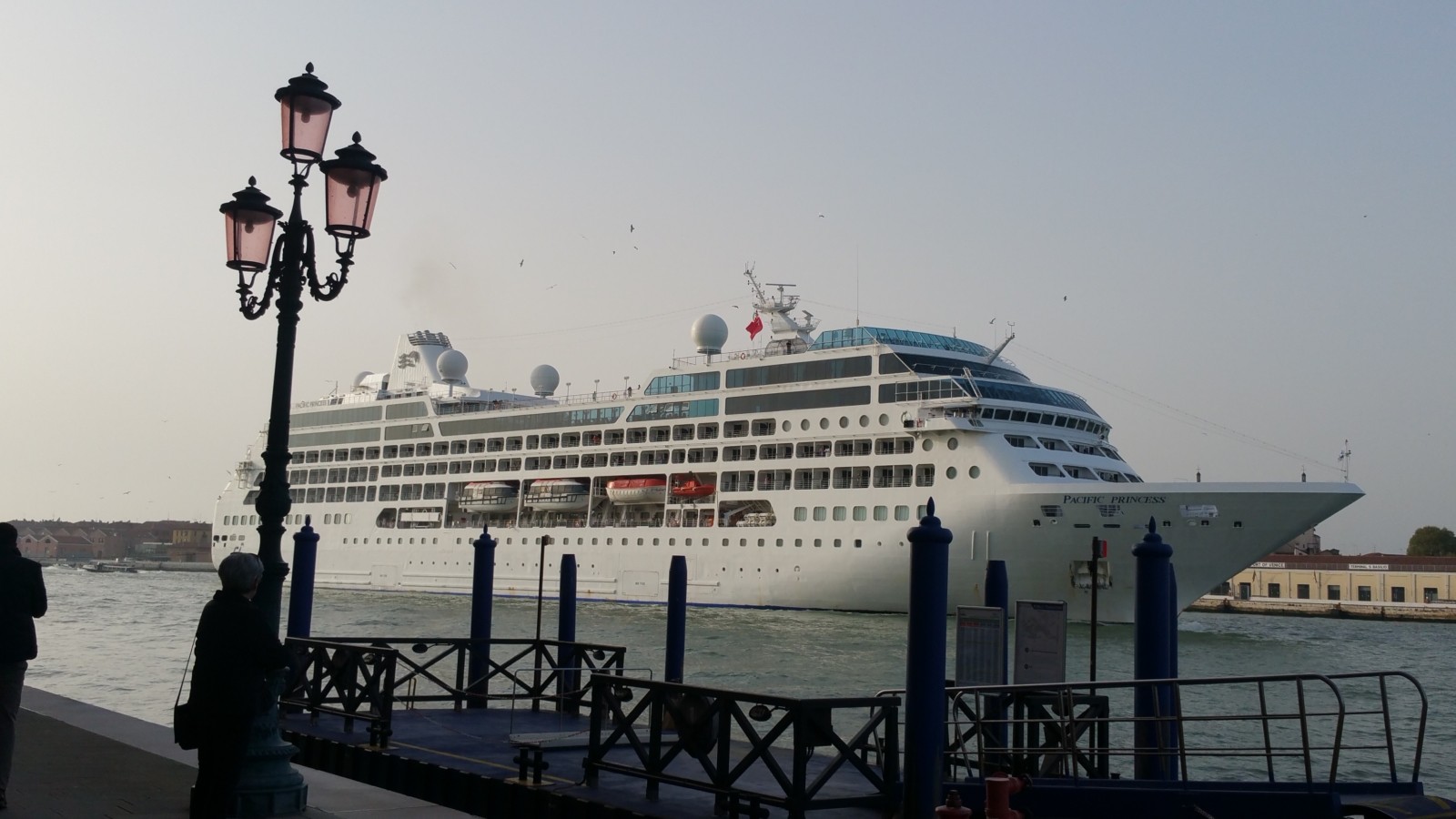 VENICE CRUISE TERMINAL TRANSFERS Walks Inside Italy