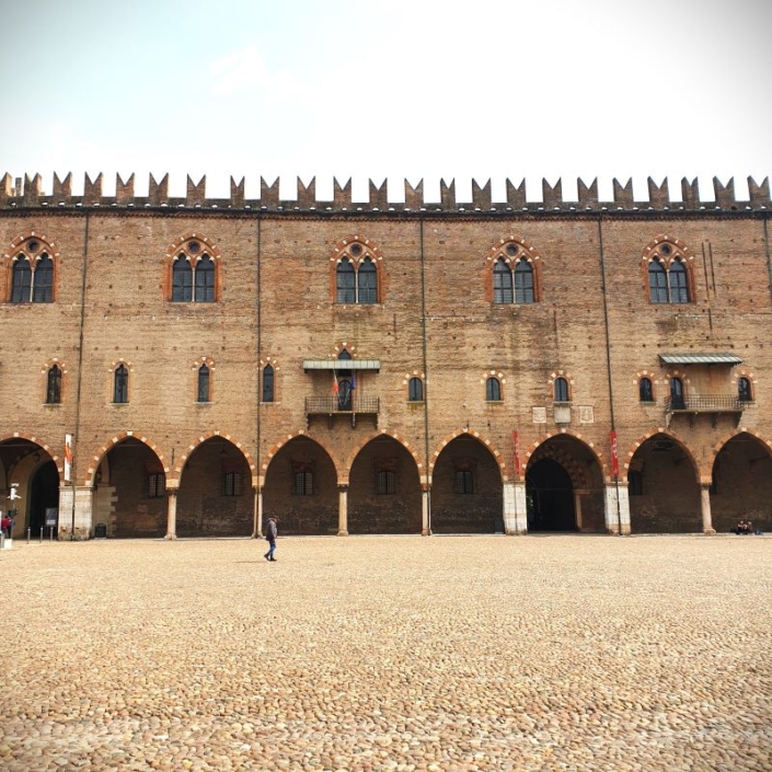 MANTUA, JEWEL OF LOMBARDY - Walks Inside Italy